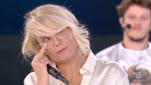 Commozione in diretta per Maria De Filippi